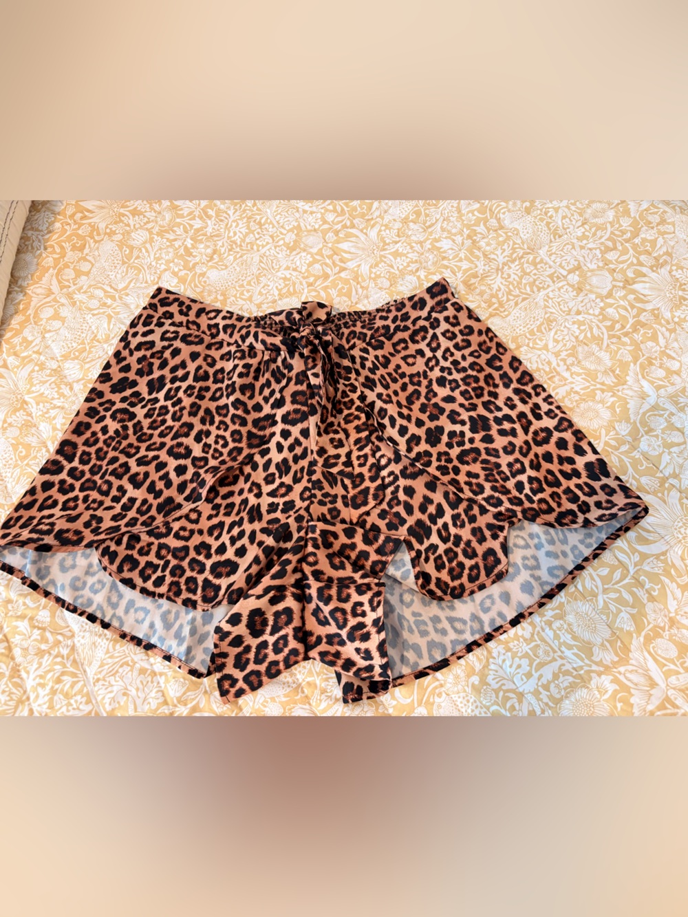 summersalt Leopard Ruffle Shorts Large